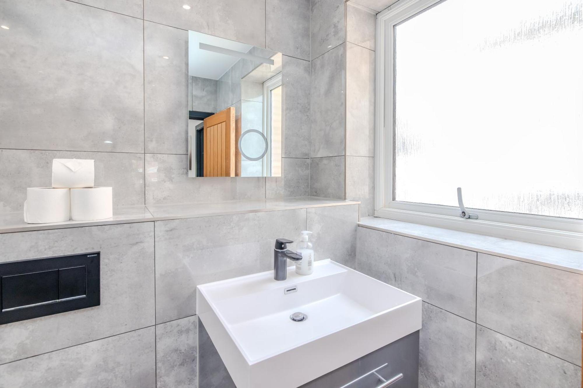 Central Hove 3 Bedroom Flat Bn340Bwil Exterior photo